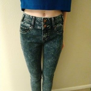 Acid Washed Jeans/Jeggings